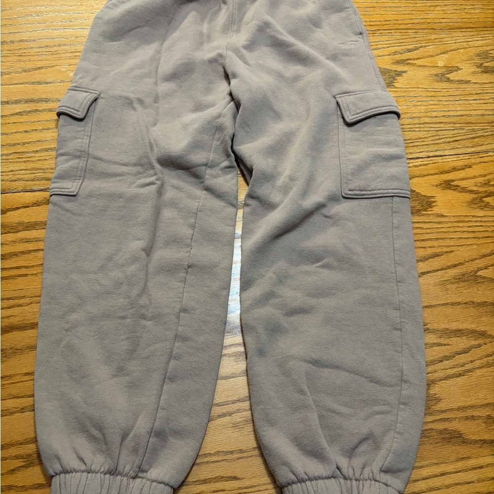 Hollister Women’s Gray Jogger Sweatpants